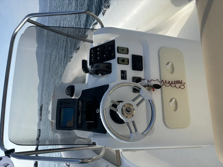 Wynajmij Capelli Tempest 770 w Ajaccio