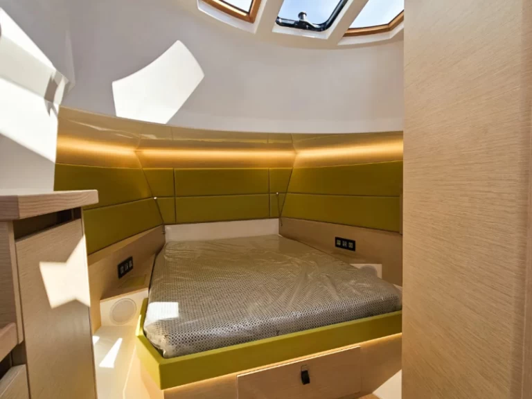 Wynajem Motorówka Vanguard z patentem 