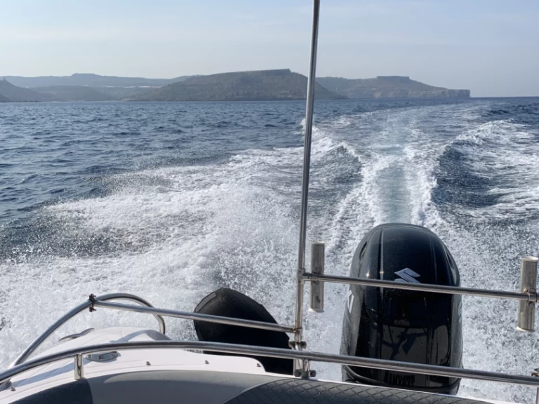 Wynajem łodzi Tas-Sliema tanio Bluline 21 Ft Open