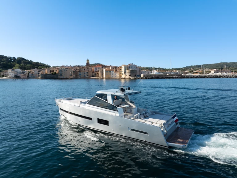 Wynajmij Bénéteau Oceanis 37 w Saint-Tropez