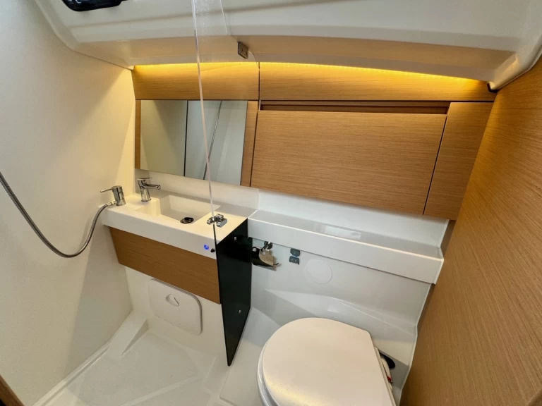 Wynajem łodzi Jeanneau Sun Odyssey 410 w Kalamata na SamBoat 
