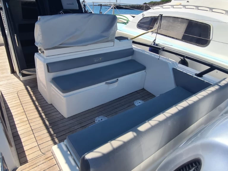 Wynajmij Łódż półsztywna z lub bez skippera Bwa w Stintino