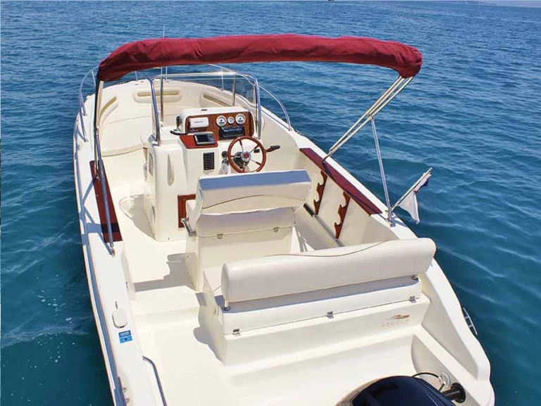 Wynajem łodzi Mingolla Brava 22 Open w Sibenik na SamBoat 