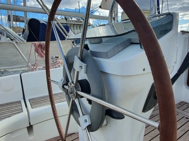 Bénéteau Oceanis 331 Clipper między profesjonalistami a osobami prywatnymi w Castelldefels