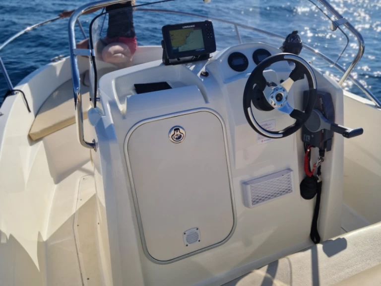 Wynajem łodzi Jeanneau cap-camarat 505 Style w Saint-Raphael na SamBoat 