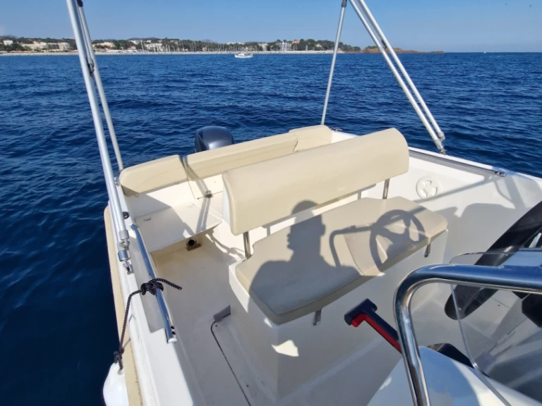 Wynajmij Jeanneau cap-camarat 505 Style w Saint-Raphael