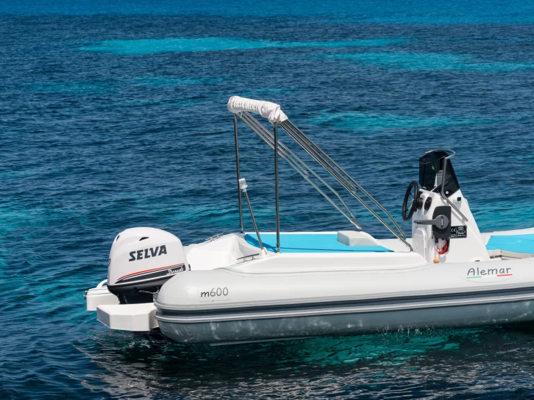 Alemar M600 Alemar między profesjonalistami a osobami prywatnymi w Trapani