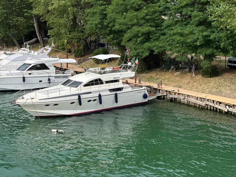 Wynajmij Luksusowy jacht z lub bez skippera Posillipo w Ameglia