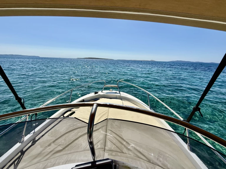 Motorówka do wynajmu w Mali Losinj w najlepszej cenie