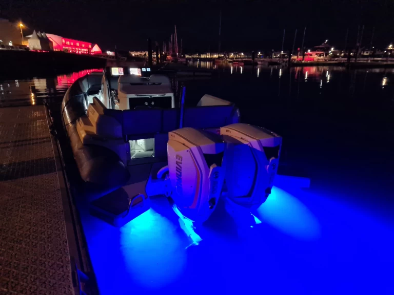 Wynajem Łódż półsztywna Zodiac z patentem 