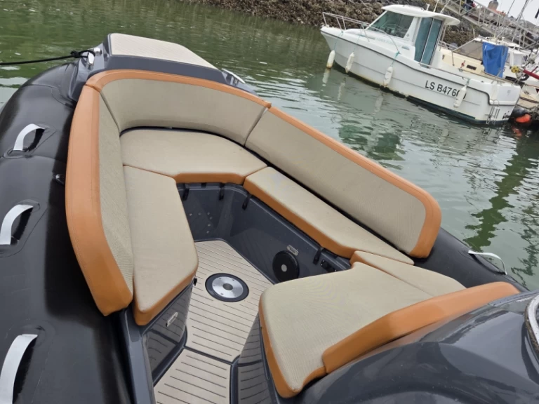 Wynajmij Zodiac Medline 9 w Les Sables-d'Olonne