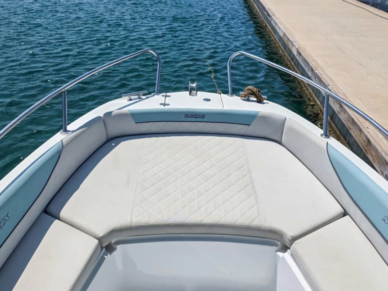 Wynajmij Motorówka z lub bez skippera Salpa w Pula