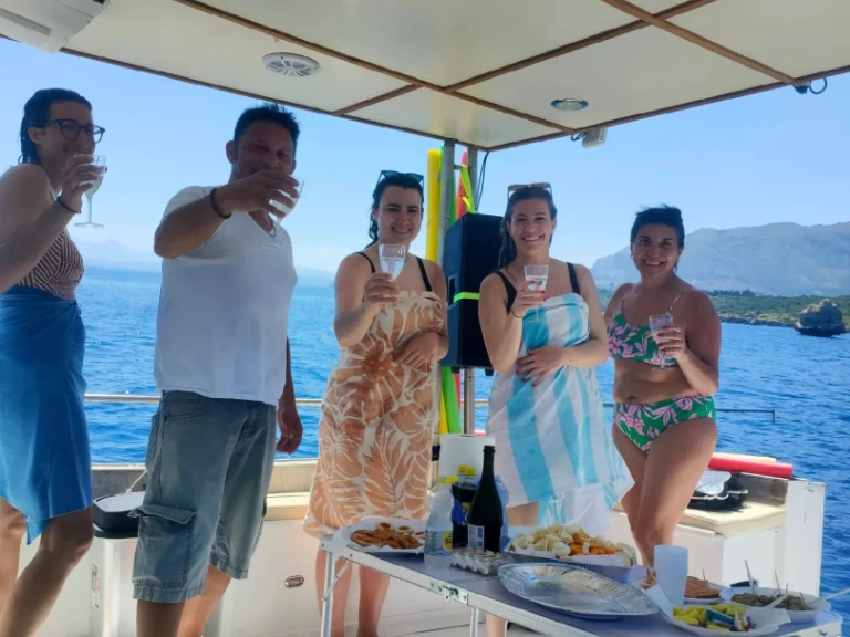 Wynajem w Terrasini- Revel Craft 27 RX na SamBoat