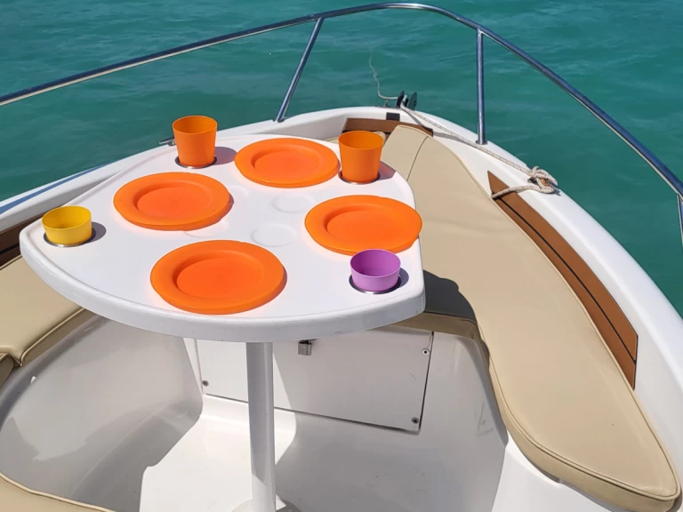 Wynajem łodzi B2 Marine Cap Ferret 552 Open Swing w Annecy na SamBoat 