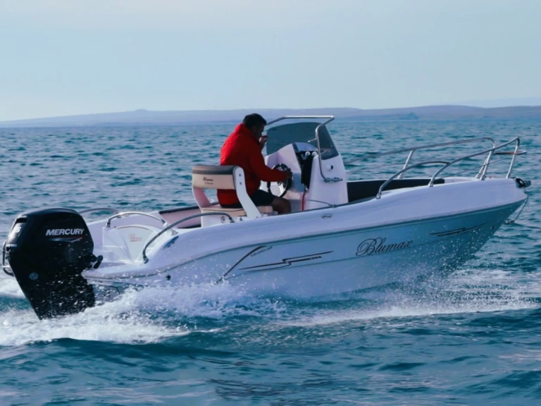 Motorówka do wynajmu w Marzamemi w najlepszej cenie