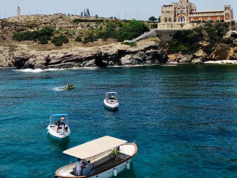 Wynajem w Marzamemi- Blumax 19 pro na SamBoat