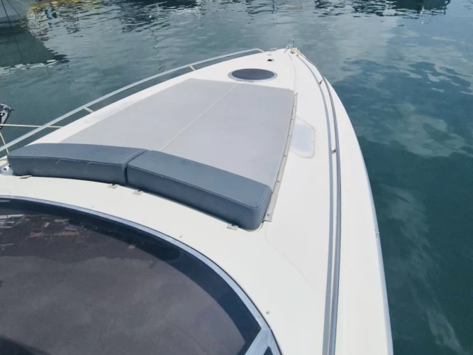 Wynajmij Cranchi Endurance 35 w Genova