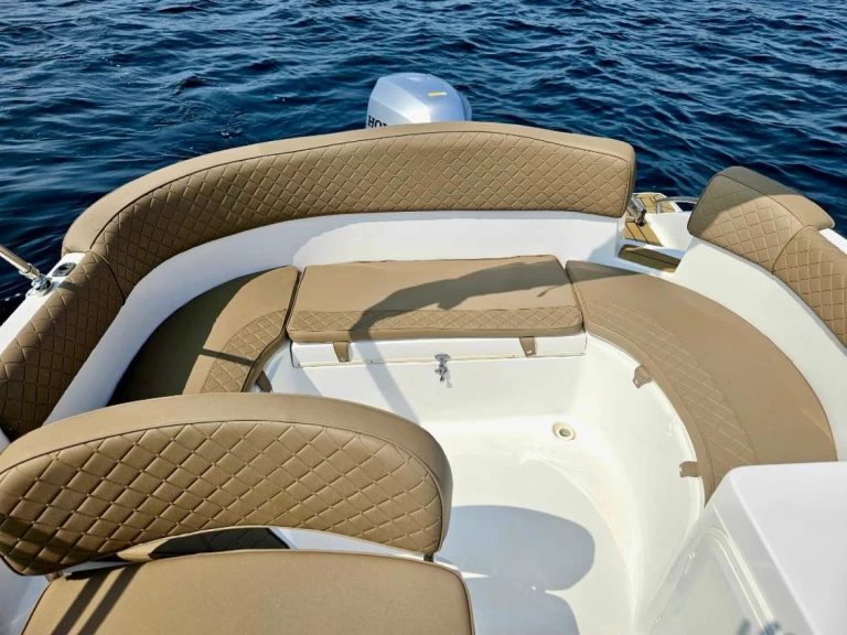 Wynajem łodzi Marinello Eden 22 w Funtana-Fontane na SamBoat 