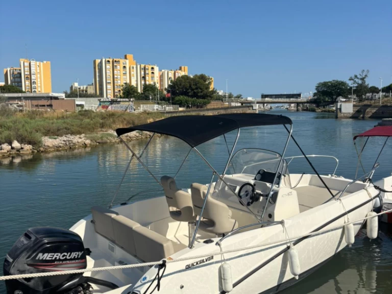 Motorówka do wynajmu w Carnon-Plage w najlepszej cenie