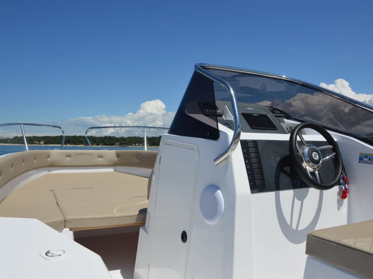 Wynajmij Motorówka z lub bez skippera Marinello w Funtana-Fontane