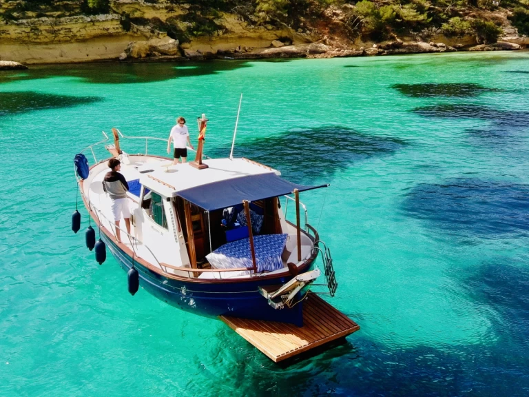 Wynajem Motorówka w Palma de Mallorca - Myabca MYABCA 32