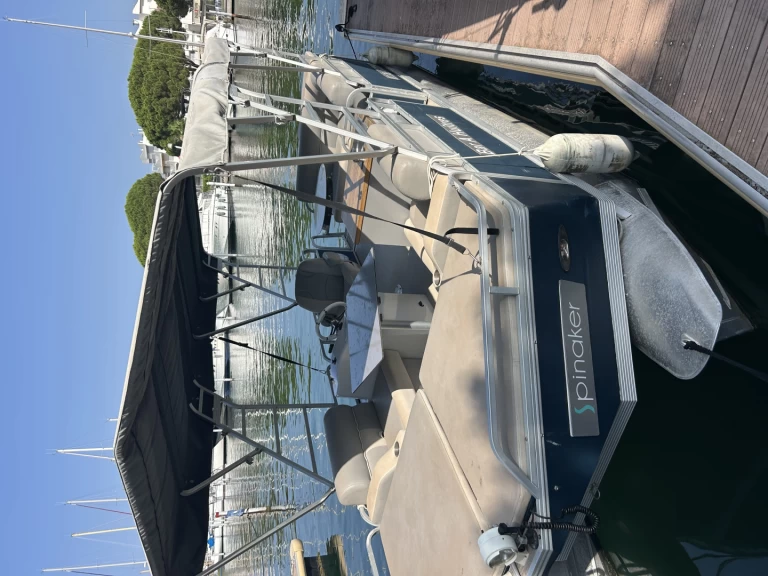 Wynajmij Motorówka z lub bez skippera Selva w Port-Camargue