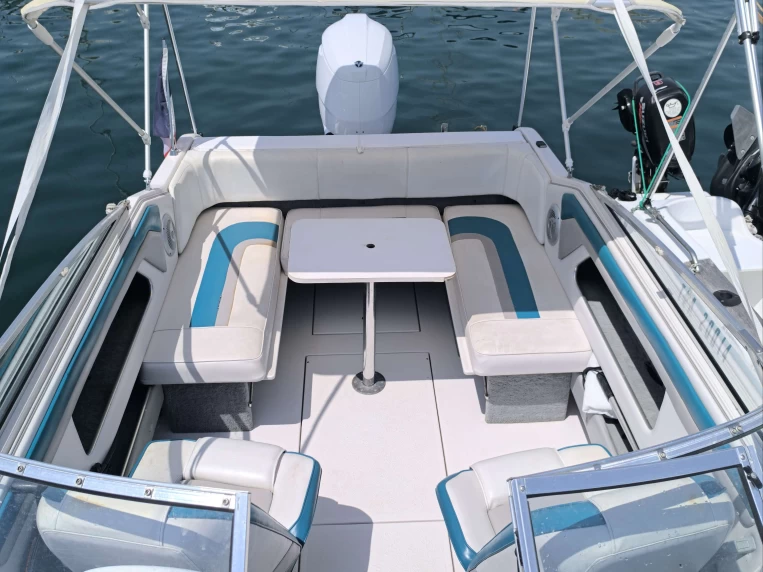 Wynajem w Saint-Raphael- Four Winns Sundowner 195 na SamBoat