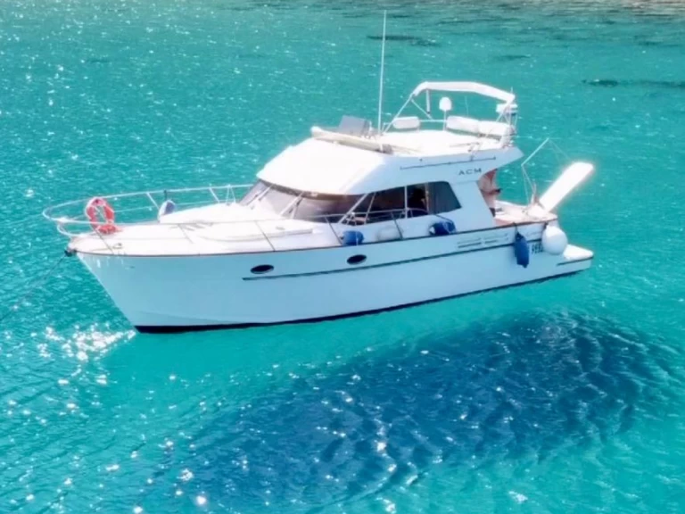 Wynajem Motorówka ACM z patentem 