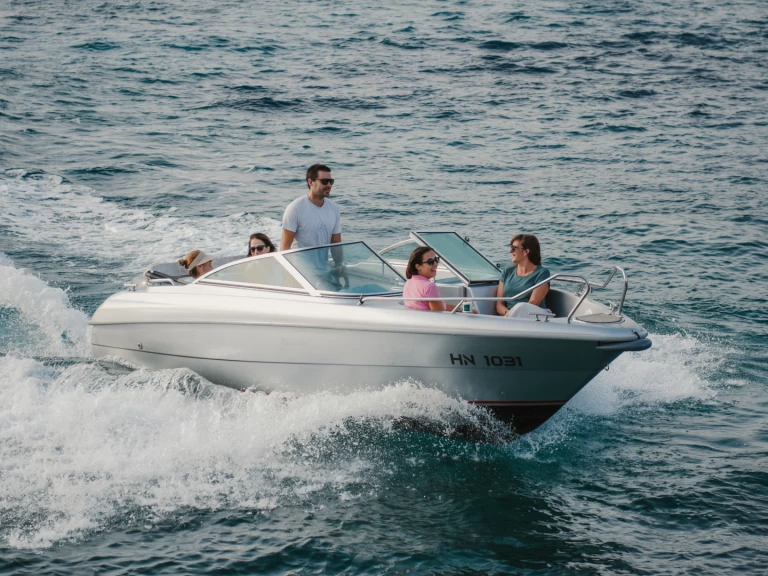 Wynajem łodzi Herceg Novi tanio 5820