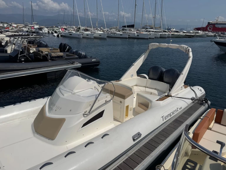 Wynajem łodzi Porto-Vecchio tanio Tempest 1000 CC