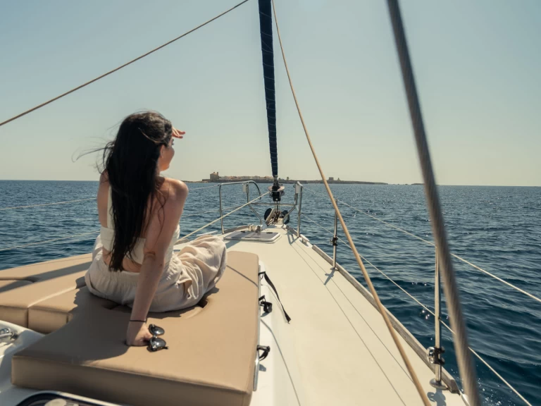 Żaglowiec do wynajmu w Santa Pola w najlepszej cenie