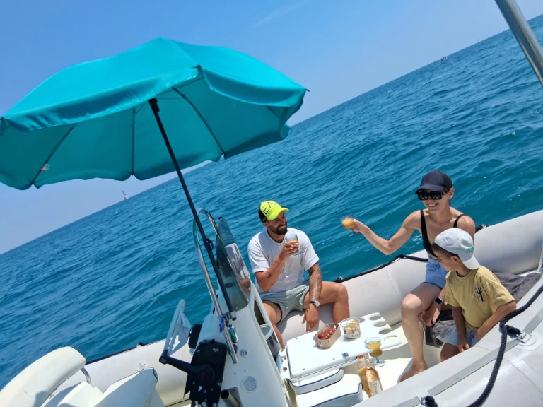 Wynajem Łódż półsztywna w Palavas-les-Flots - Bombard Explorer 500 SB