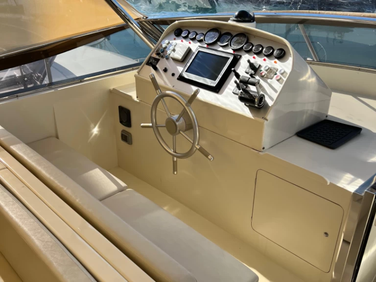 Wynajem w Porto di Salerno- Falcon falcon 80 na SamBoat