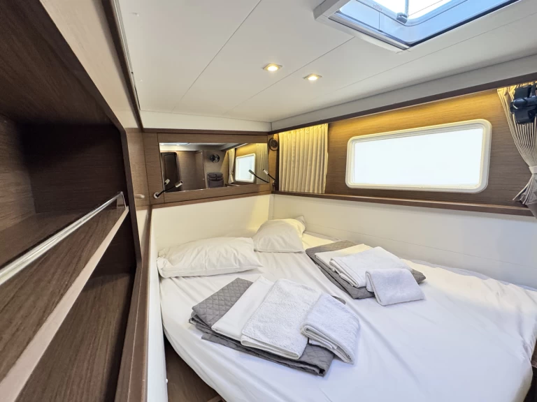 Wynajem łodzi Lefkáda tanio Lagoon 450 Sport Top