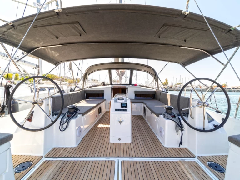 Wynajem łodzi Agios Nikolaos tanio Sun Odyssey 490