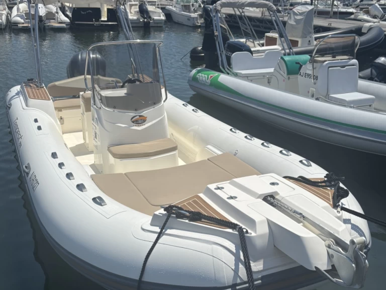 Wynajem łodzi Capelli Capelli 700 w Porto-Vecchio na SamBoat 
