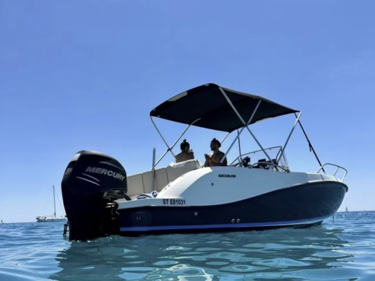 Wynajem łodzi Zodiac Medline 650 w Port Fréjus na SamBoat 