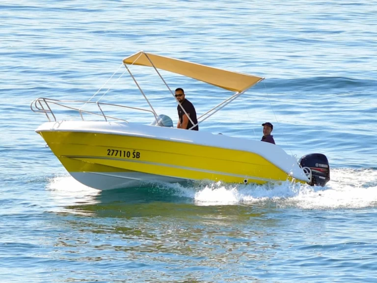 Wynajmij Motorówka z lub bez skippera Marinello w Hvar
