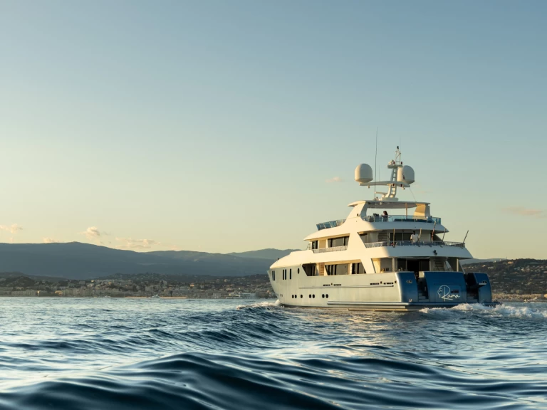 Wynajem w Cannes- Concept-Marine Custom tri-deck 42 Metre na SamBoat