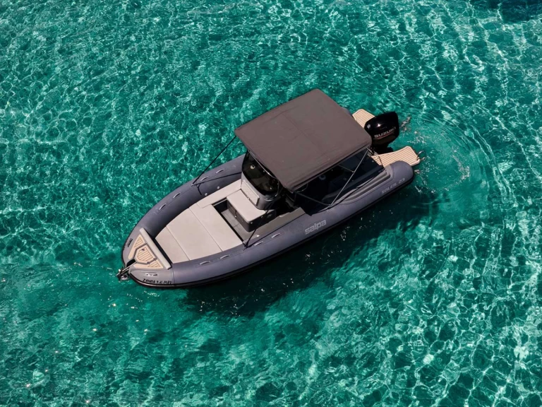 Łódż półsztywna do wynajmu w Kontokáli w najlepszej cenie