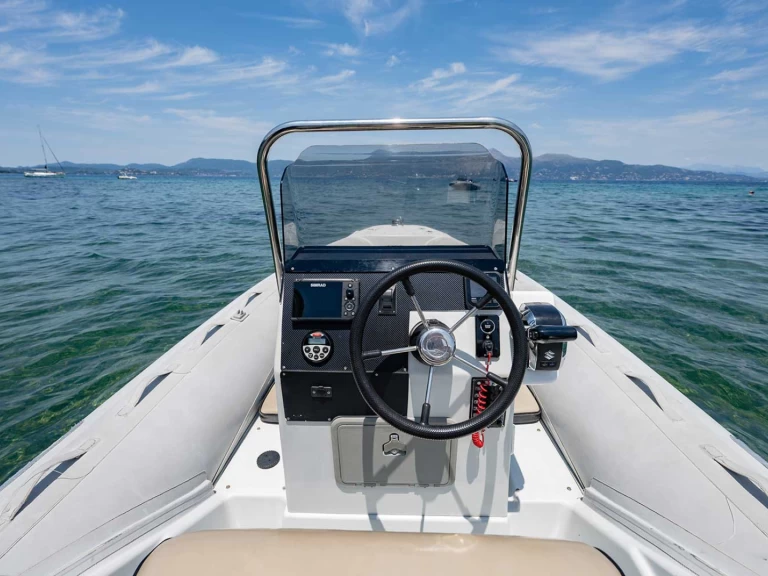 Wynajmij Łódż półsztywna z lub bez skippera Oceanic w Kontokáli