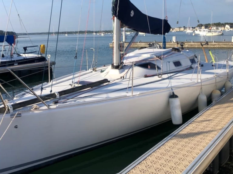 Wynajmij Żaglowiec z lub bez skippera Pogo Structures w Loctudy