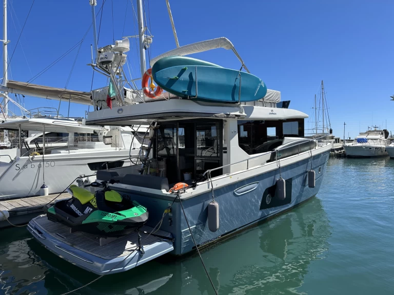 Wynajem Motorówka Cranchi z patentem 