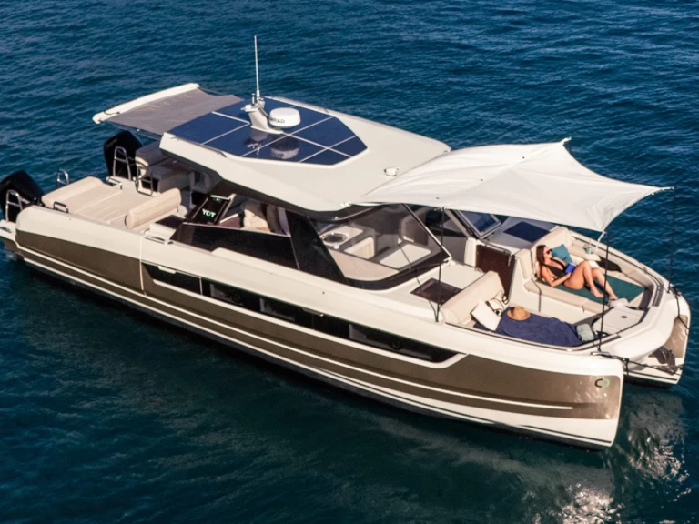 Wynajmij Motorówka z lub bez skippera YOT w Saint-Raphael