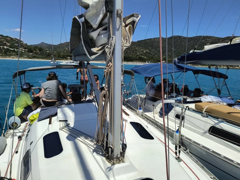 Wynajmij Bénéteau Oceanis 321 w Cagliari