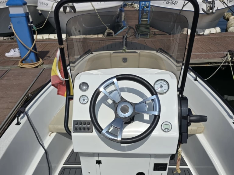 Wynajmij Motorówka z lub bez skippera Santander Boats w Bay of Santander