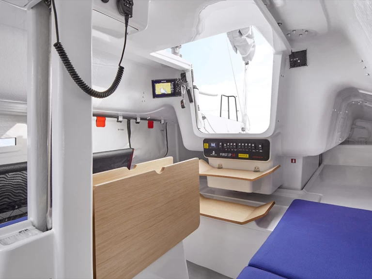 Wynajem Motorówka Seascape z patentem 