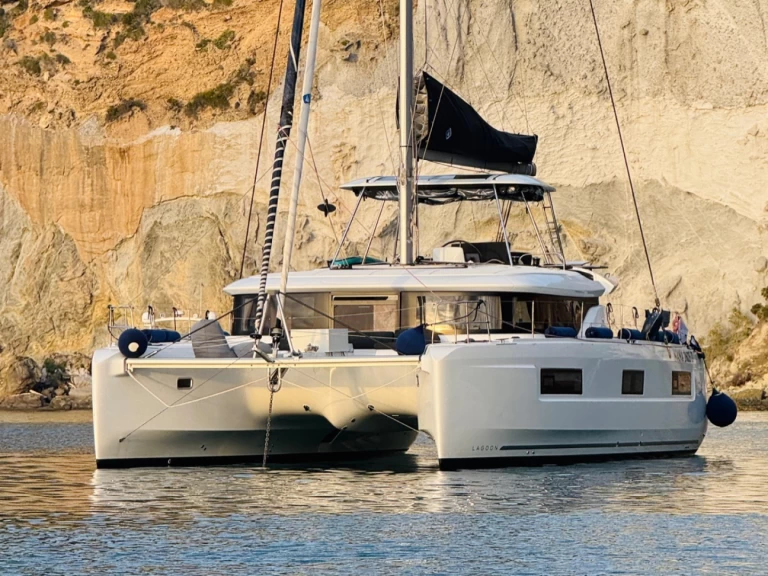 Wynajem łodzi Lagoon Lagoon 46 w Cugnana Verde na SamBoat 