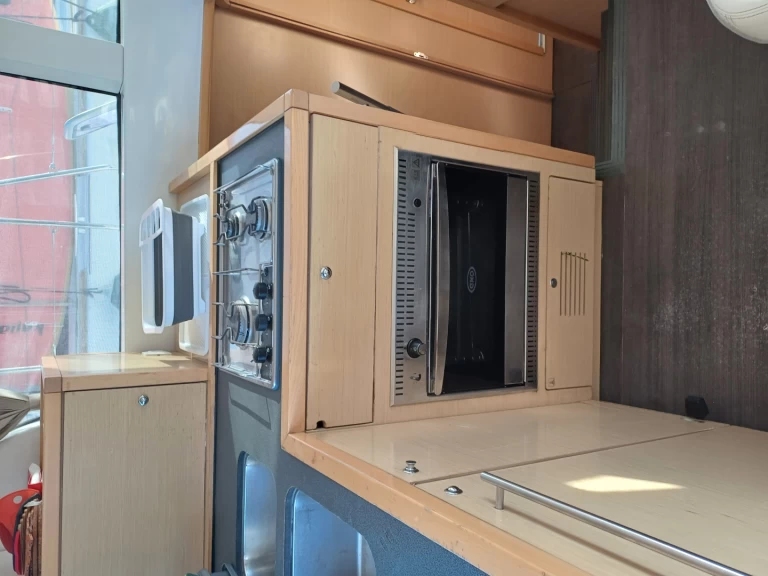 Wynajmij Lagoon Lagoon 39 w Alimos