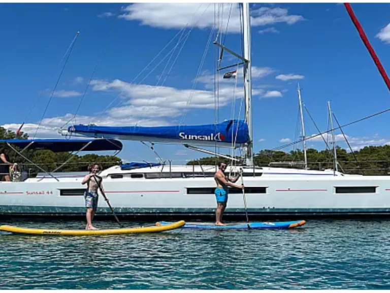 Wynajem łodzi Marigot tanio Sun Odyssey 440